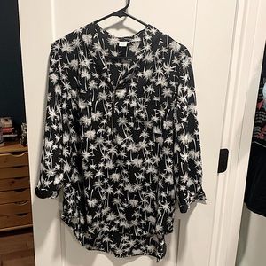 Jaclyn Smith palm tree novelty printed blouse shirt